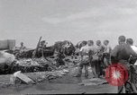 Standbild USS Forrestal Feuer cleanup Golf von Tonkin Vietnam, 1967, aus Sekunde 8 historischem Filmmaterial Videoclip 65675031062