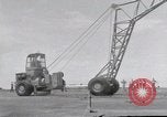 Standbild USS Forrestal Feuer cleanup Golf von Tonkin Vietnam, 1967, aus Sekunde 13 historischem Filmmaterial Videoclip 65675031062