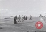 Standbild USS Forrestal Feuer cleanup Golf von Tonkin Vietnam, 1967, aus Sekunde 15 historischem Filmmaterial Videoclip 65675031062