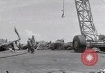 Standbild USS Forrestal Feuer cleanup Golf von Tonkin Vietnam, 1967, aus Sekunde 23 historischem Filmmaterial Videoclip 65675031062