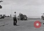 Standbild USS Forrestal Feuer cleanup Golf von Tonkin Vietnam, 1967, aus Sekunde 36 historischem Filmmaterial Videoclip 65675031062