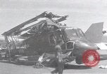 Standbild USS Forrestal Feuer cleanup Golf von Tonkin Vietnam, 1967, aus Sekunde 46 historischem Filmmaterial Videoclip 65675031062