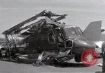 Standbild USS Forrestal Feuer cleanup Golf von Tonkin Vietnam, 1967, aus Sekunde 48 historischem Filmmaterial Videoclip 65675031062