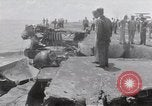 Standbild USS Forrestal Schäden durch Brand Golf von Tonkin Vietnam, 1967, aus Sekunde 25 historischem Filmmaterial Videoclip 65675031063