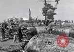 Standbild USS Forrestal Schäden durch Brand Golf von Tonkin Vietnam, 1967, aus Sekunde 51 historischem Filmmaterial Videoclip 65675031063