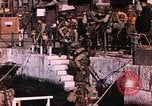 Immagine di Sbarco in Normandia corre a secco Weymouth Inghilterra, 1944, secondo 61 filmato di repertorio 65675031065