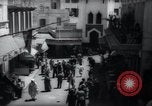 Immagine di Strade affollate di Tangeri Tangeri Marocco, 1938, secondo 32 filmato di repertorio 65675031068