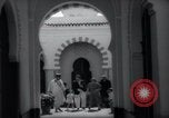 Immagine di Strade affollate di Tangeri Tangeri Marocco, 1938, secondo 51 filmato di repertorio 65675031068