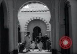 Immagine di Strade affollate di Tangeri Tangeri Marocco, 1938, secondo 53 filmato di repertorio 65675031068