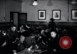 Standbild Juden Notunterkünfte London England, 1938, aus Sekunde 7 historischem Filmmaterial Videoclip 65675031073