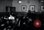 Standbild Juden Notunterkünfte London England, 1938, aus Sekunde 11 historischem Filmmaterial Videoclip 65675031073