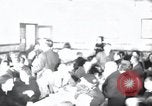 Standbild Juden Notunterkünfte London England, 1938, aus Sekunde 20 historischem Filmmaterial Videoclip 65675031073