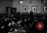 Standbild Juden Notunterkünfte London England, 1938, aus Sekunde 22 historischem Filmmaterial Videoclip 65675031073