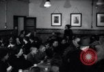 Standbild Juden Notunterkünfte London England, 1938, aus Sekunde 33 historischem Filmmaterial Videoclip 65675031073