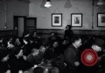 Standbild Juden Notunterkünfte London England, 1938, aus Sekunde 34 historischem Filmmaterial Videoclip 65675031073
