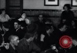 Standbild Juden Notunterkünfte London England, 1938, aus Sekunde 42 historischem Filmmaterial Videoclip 65675031073
