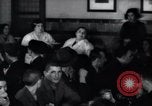 Standbild Juden Notunterkünfte London England, 1938, aus Sekunde 43 historischem Filmmaterial Videoclip 65675031073