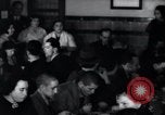 Standbild Juden Notunterkünfte London England, 1938, aus Sekunde 56 historischem Filmmaterial Videoclip 65675031073