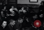 Standbild Juden Notunterkünfte London England, 1938, aus Sekunde 58 historischem Filmmaterial Videoclip 65675031073