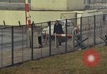 Standbild Berliner Mauer Berlin Deutschland, 1969, aus Sekunde 15 historischem Filmmaterial Videoclip 65675031082
