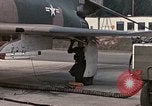 Standbild F-4E Flugzeug und Besatzung Vorbereitung und Start von Air Base Ramstein Ramstein Deutschland, 1969, aus Sekunde 9 historischem Filmmaterial Videoclip 65675031085