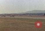Standbild F-4E Flugzeug und Besatzung Vorbereitung und Start von Air Base Ramstein Ramstein Deutschland, 1969, aus Sekunde 27 historischem Filmmaterial Videoclip 65675031085