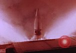 Standbild mehrere sowjetische Raketen und einer ballistischen Rakete ins Leben gerufen Europa, 1969, aus Sekunde 16 historischem Filmmaterial Videoclip 65675031086