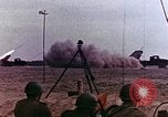 Standbild Die sowjetische Artillerie und Flugzeuge 1960s Sowjetunion, 1969, aus Sekunde 9 historischem Filmmaterial Videoclip 65675031088