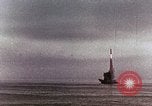 Standbild sowjetische U-Boot und Raketen starten Arktischen Ozean, 1969, aus Sekunde 11 historischem Filmmaterial Videoclip 65675031090