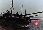 Standbild sowjetischen schwimmende Brücke Sowjetunion, 1969, aus Sekunde 6 historischem Filmmaterial Videoclip 65675031093