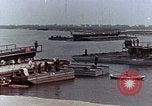 Standbild sowjetischen schwimmende Brücke Sowjetunion, 1969, aus Sekunde 33 historischem Filmmaterial Videoclip 65675031093