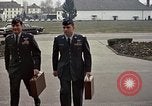 Standbild HQ USAFE Wiesbaden Deutschland, 1969, aus Sekunde 26 historischem Filmmaterial Videoclip 65675031096