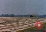 Standbild 79th Tactical Fighter Squadron an RAF Upper Heyford England, 1972, aus Sekunde 6 historischem Filmmaterial Videoclip 65675031100
