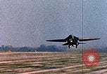 Standbild 79th Tactical Fighter Squadron an RAF Upper Heyford England, 1972, aus Sekunde 10 historischem Filmmaterial Videoclip 65675031100