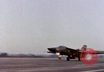 Standbild 79th Tactical Fighter Squadron an RAF Upper Heyford England, 1972, aus Sekunde 21 historischem Filmmaterial Videoclip 65675031100
