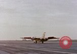 Standbild 79th Tactical Fighter Squadron an RAF Upper Heyford England, 1972, aus Sekunde 24 historischem Filmmaterial Videoclip 65675031100