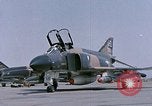 Immagine di 9 Tactical Fighter Squadron Treviri in Germania, 1969, secondo 28 filmato di repertorio 65675031101