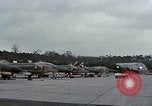 Immagine di F-4 Phantom squadron scramble Europa, 1969, secondo 57 filmato di repertorio 65675031106