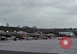 Immagine di F-4 Phantom squadron scramble Europa, 1969, secondo 59 filmato di repertorio 65675031106