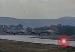 Immagine di Due F-4D fantasmi in missione Europa, 1969, secondo 4 filmato di repertorio 65675031107