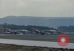 Immagine di Due F-4D fantasmi in missione Europa, 1969, secondo 6 filmato di repertorio 65675031107