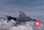 Immagine di Due F-4D fantasmi in missione Europa, 1969, secondo 39 filmato di repertorio 65675031107