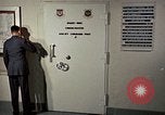 Immagine di USAFE-MAC centro di controllo Kaiserslautern in Germania, 1969, secondo 11 filmato di repertorio 65675031108