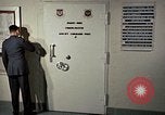 Immagine di USAFE-MAC centro di controllo Kaiserslautern in Germania, 1969, secondo 12 filmato di repertorio 65675031108