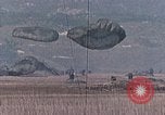 Immagine di US Army paracadutisti Europa, 1969, secondo 16 filmato di repertorio 65675031110