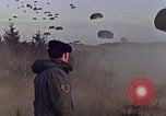 Immagine di US Army paracadutisti Europa, 1969, secondo 9 filmato di repertorio 65675031113