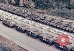 Immagine di Esercito degli Stati Uniti le colonne del serbatoio Europa, 1969, secondo 3 filmato di repertorio 65675031115