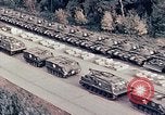 Immagine di Esercito degli Stati Uniti le colonne del serbatoio Europa, 1969, secondo 4 filmato di repertorio 65675031115