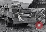 Standbild Malayan Abrechnung Malaya, 1959, aus Sekunde 23 historischem Filmmaterial Videoclip 65675031124
