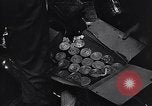 Standbild kommunistischen Essen Cache Malaya, 1959, aus Sekunde 13 historischem Filmmaterial Videoclip 65675031125